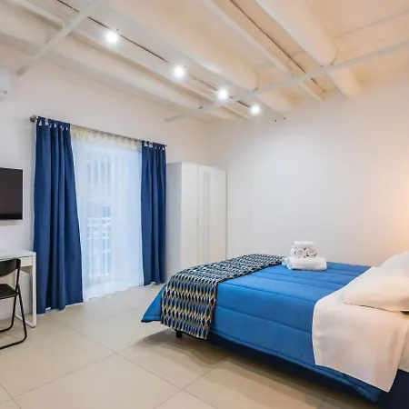 Holiday home La Smorfia A Montesanto Naples